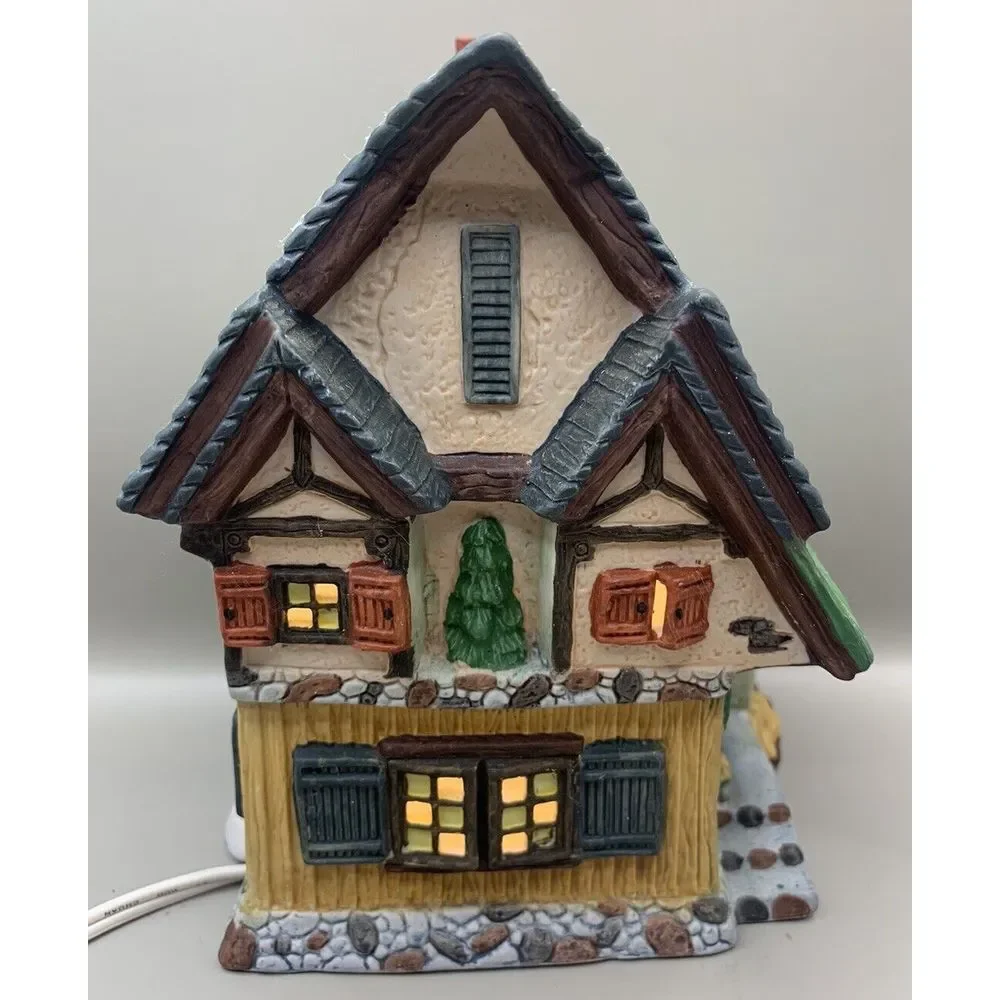 Vintage Santa's Best Our Town‎ Porcelain Collectable 1st Ed The Wilson House